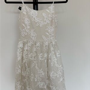 Alice + Olivia Ivory Floral Lace Dress